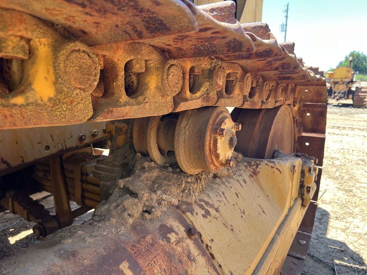 caterpillar-d8-image-98