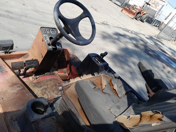 lot#-100--4wd-lawn-mower-image-7