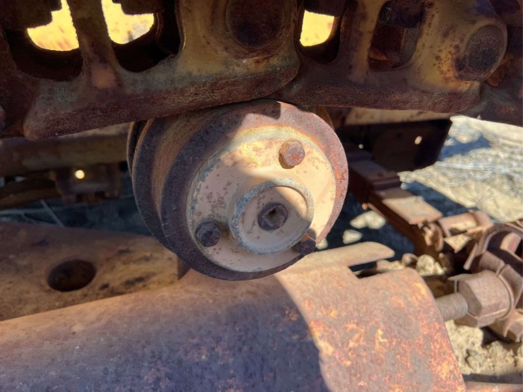 caterpillar-d4-image-96