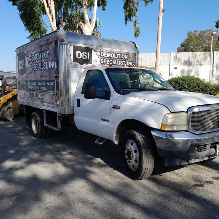 2004 FORD F550