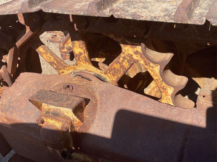 caterpillar-d4-image-22