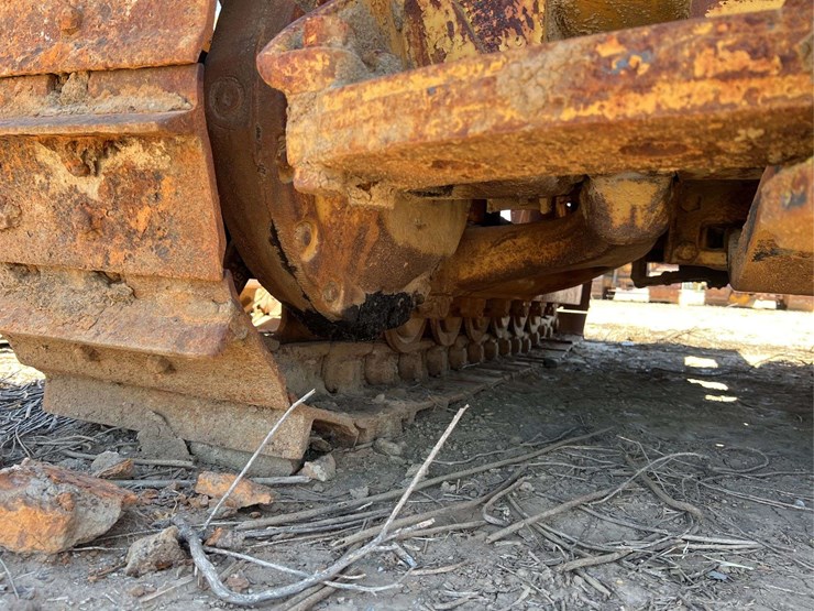 caterpillar-d6-image-39