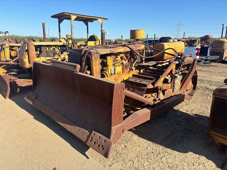 caterpillar-d4-image-1