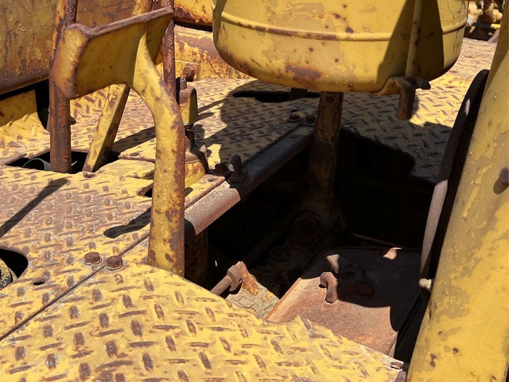 caterpillar-d6-image-123
