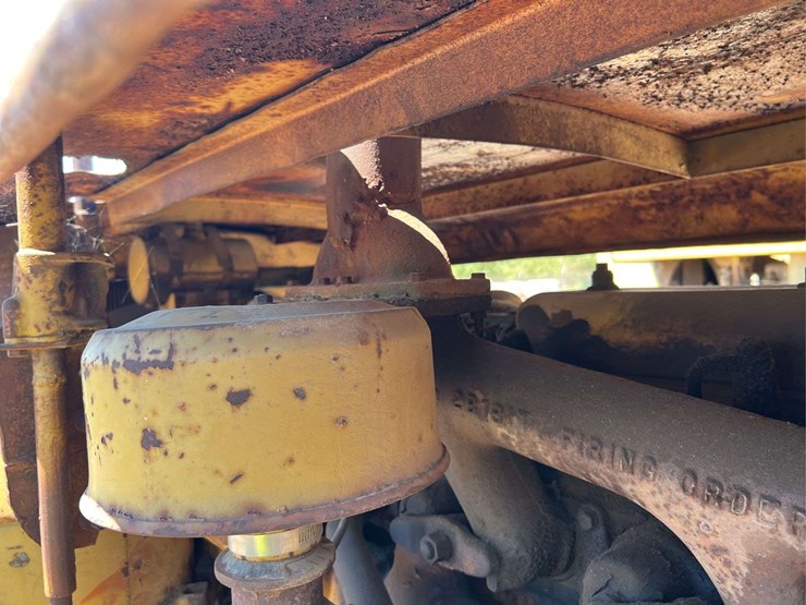 caterpillar-d8-image-28