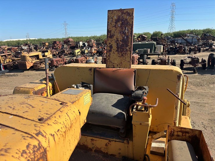 caterpillar-d9-image-105
