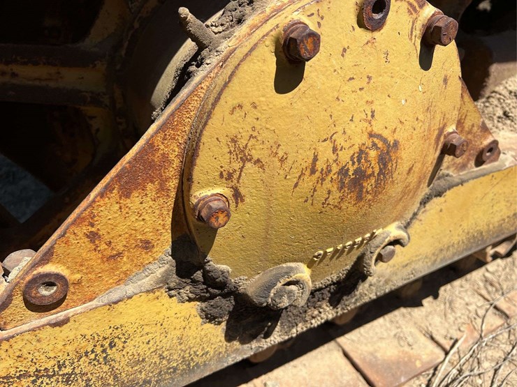 caterpillar-d6-image-48