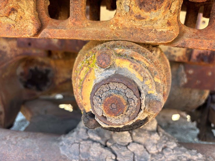 caterpillar-d4-image-22