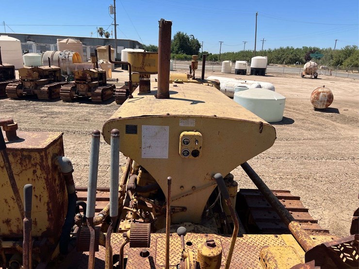 caterpillar-d8-image-16