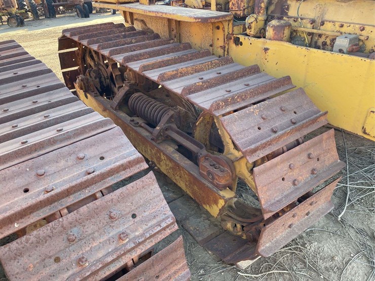 caterpillar-d4-image-11