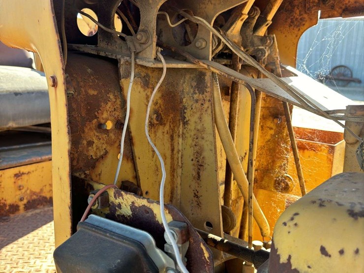 caterpillar-d9-image-29