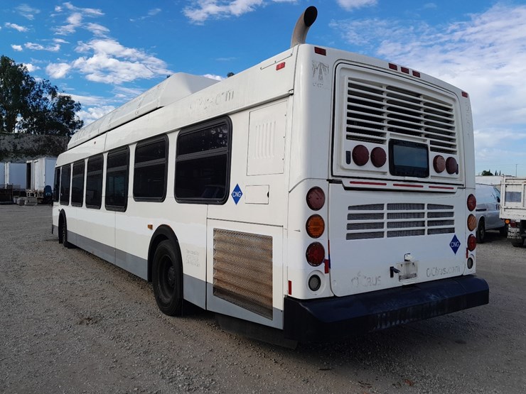 lot#--2007-new-flyer-c40lfr-transit-bus-image-3