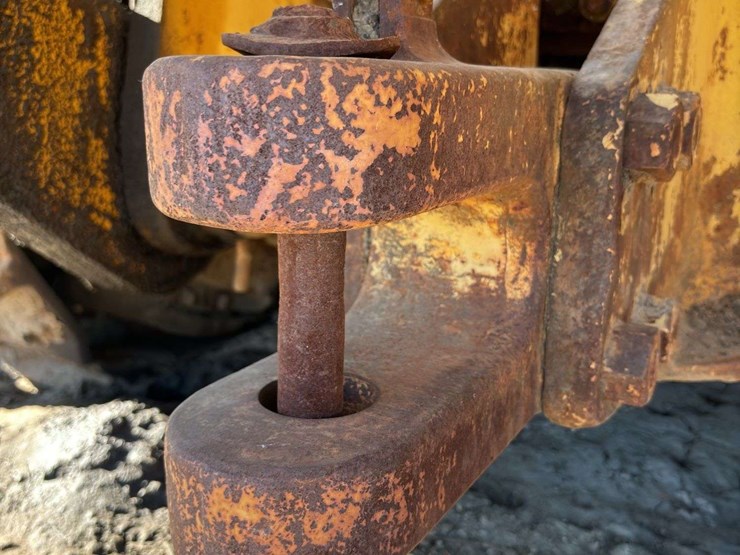caterpillar-d9-image-46
