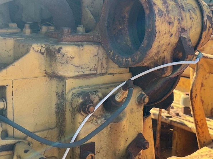 caterpillar-d6-image-35