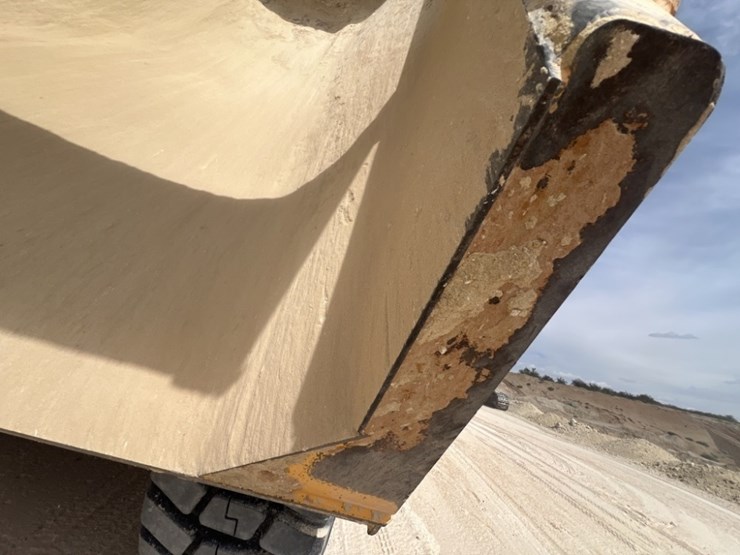 2020-volvo-a60h-image-44