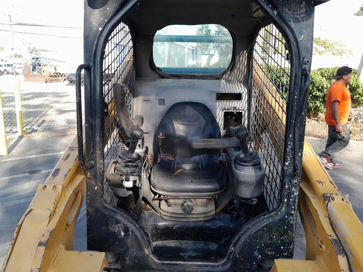 lot#--2015-caterpillar-skid-steer-loader-**buy-now**-image-5