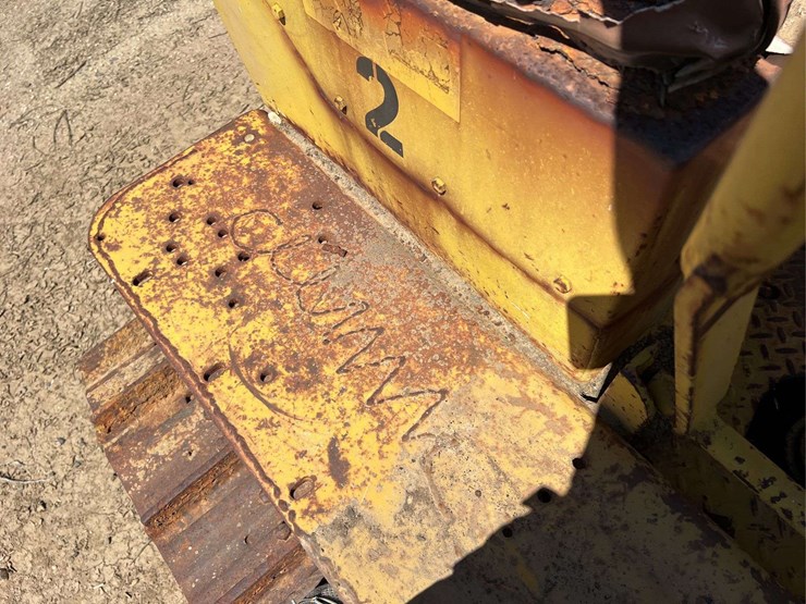 caterpillar-d6-image-31