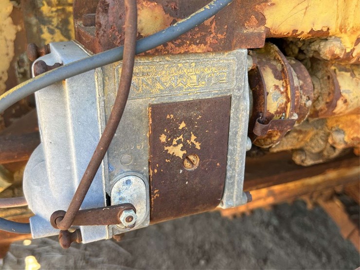 caterpillar-rd6-image-95