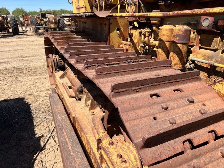 caterpillar-d6-image-102
