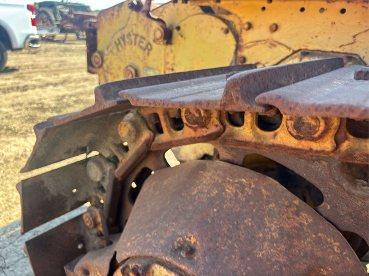 caterpillar-d4-image-31