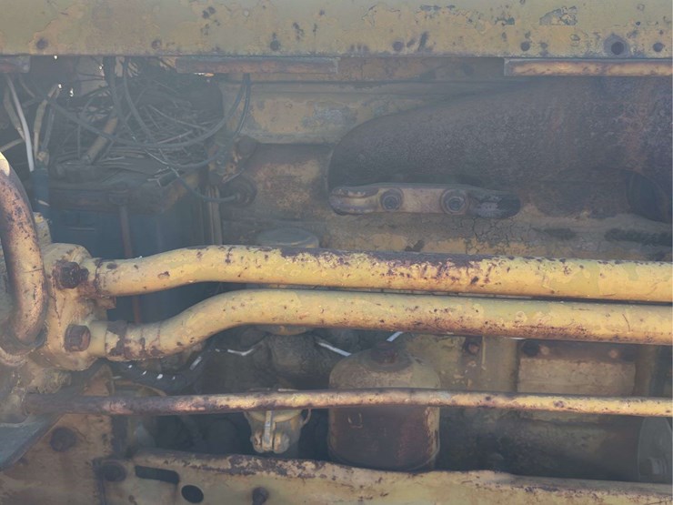 caterpillar-d4-image-23