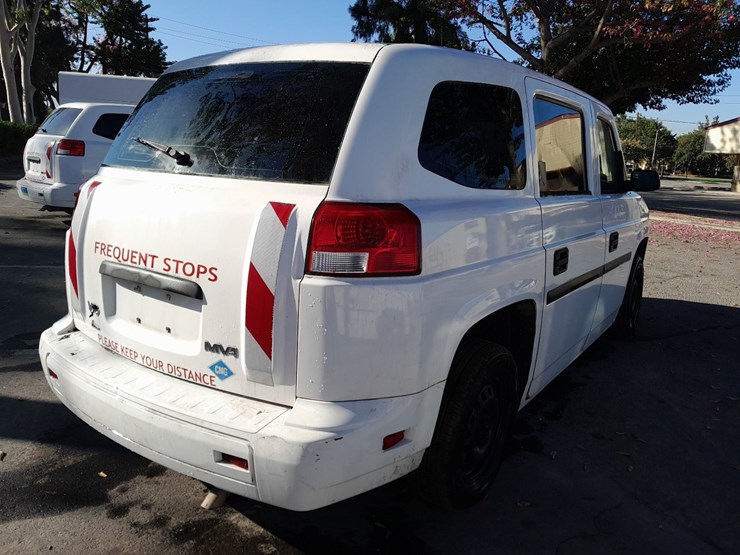 lot#---2012-vpg-mv-1-handicap-van-image-4