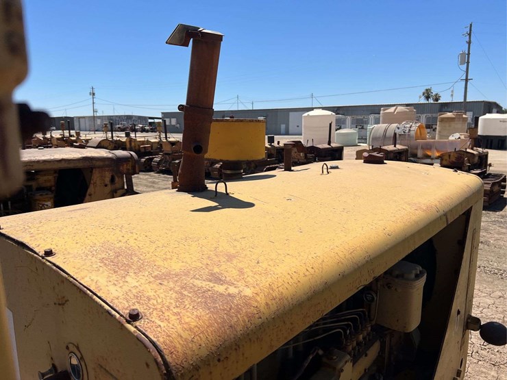 caterpillar-d8-image-35
