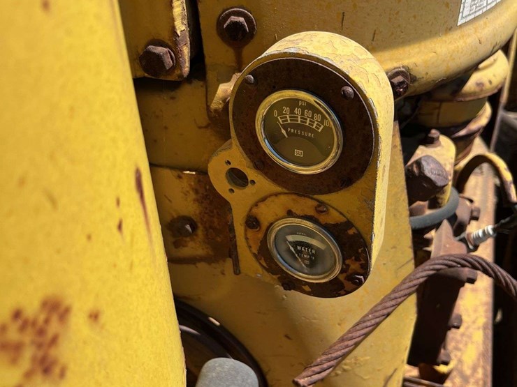 caterpillar-d6-image-33