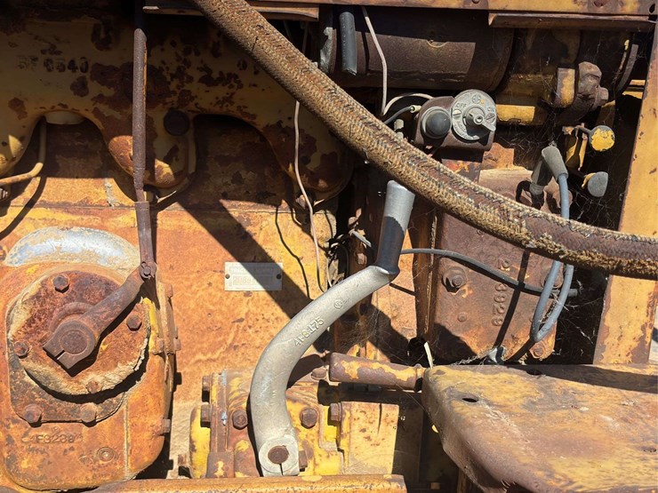 caterpillar-d4-image-40