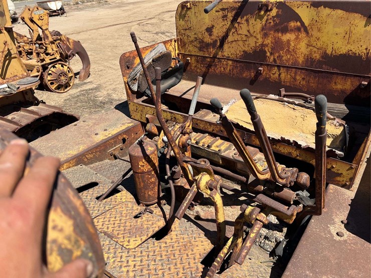 caterpillar-d8-image-19