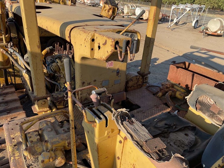 caterpillar-d9g-image-39