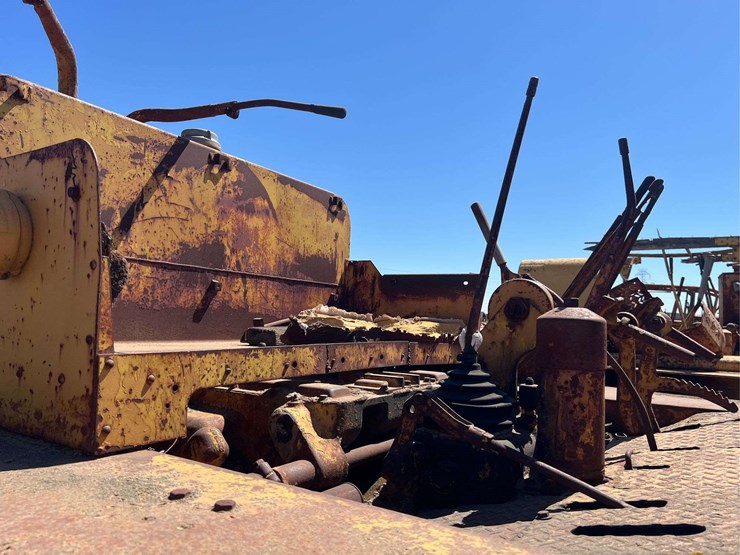caterpillar-d8-image-42