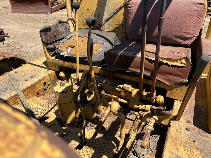 caterpillar-d8-image-26