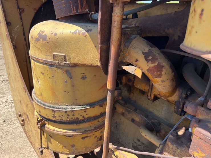 caterpillar-d8-image-35
