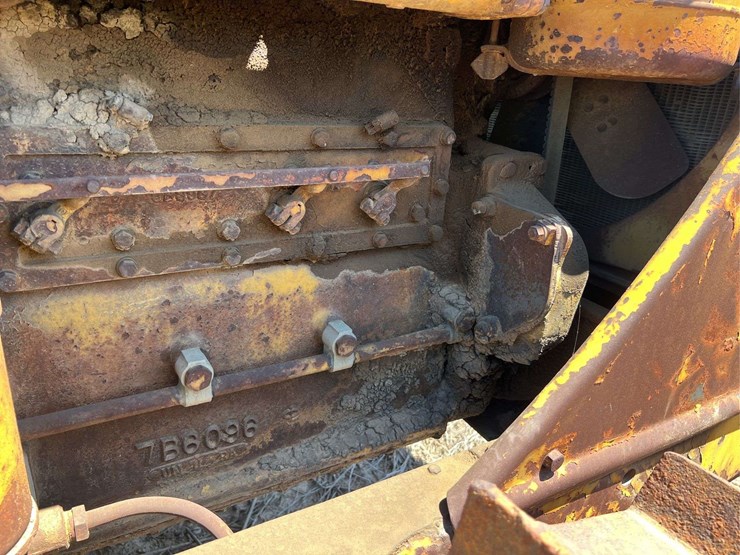 caterpillar-d6-image-46
