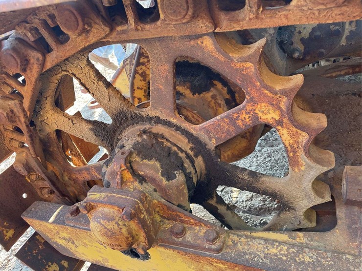 caterpillar-d4-image-15