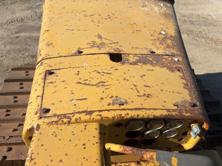 caterpillar-d9-image-114