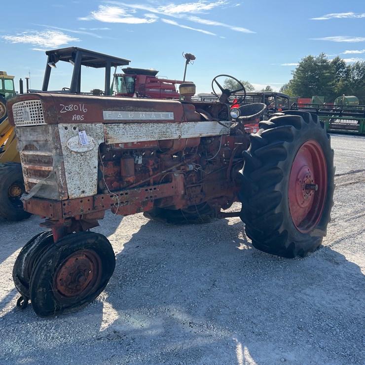 INTERNATIONAL 560