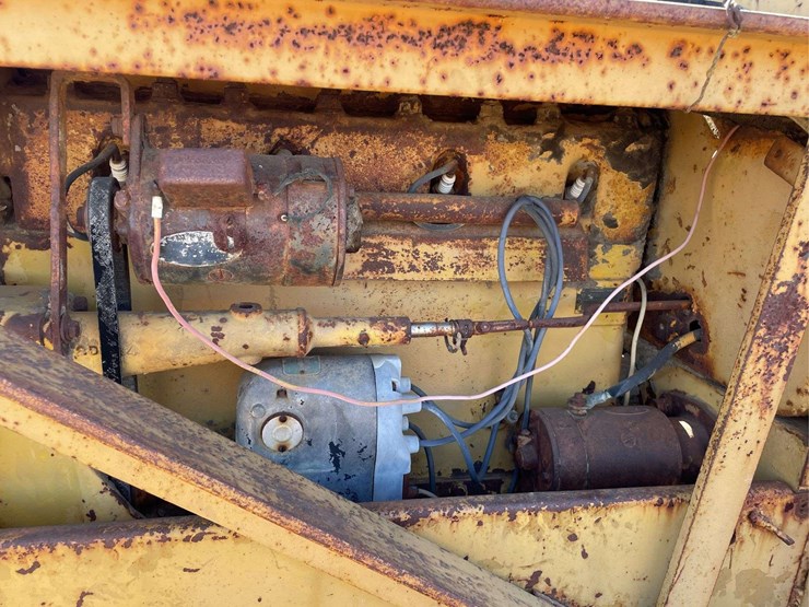 caterpillar-d4-image-42