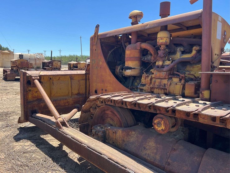 caterpillar-d8-image-12