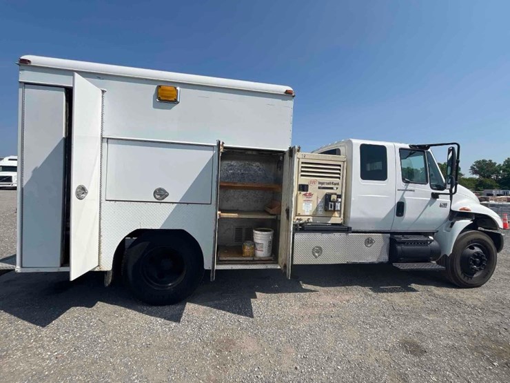 2004-international-durastar-4300-image-16