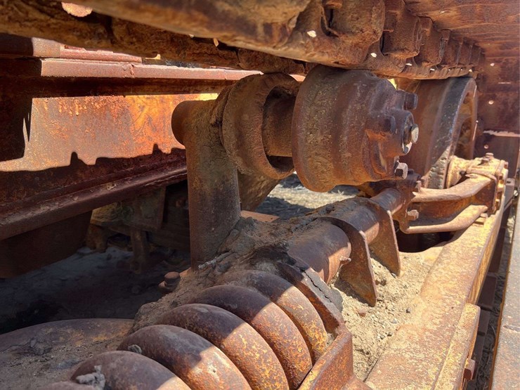 caterpillar-d6-image-95