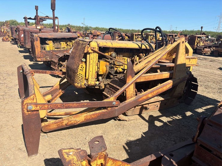 caterpillar-d2-image-3