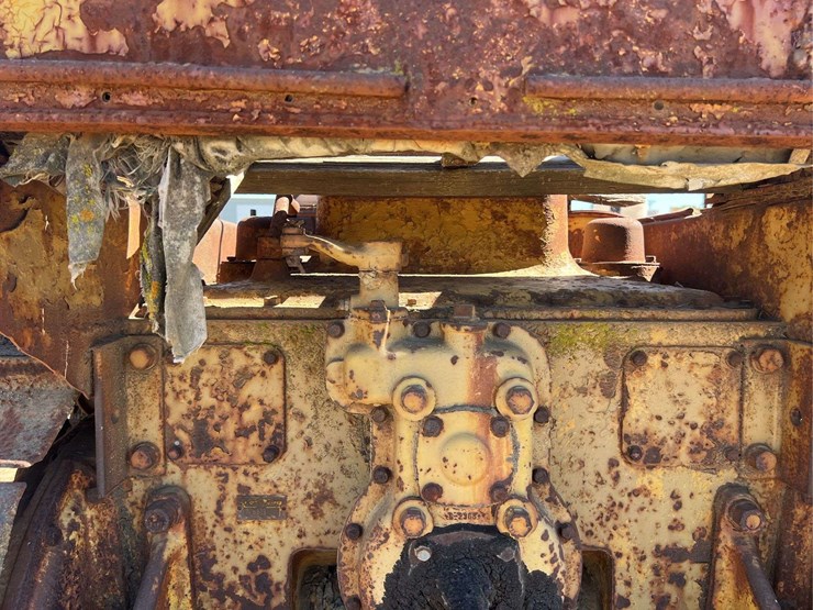 caterpillar-rd6-image-32