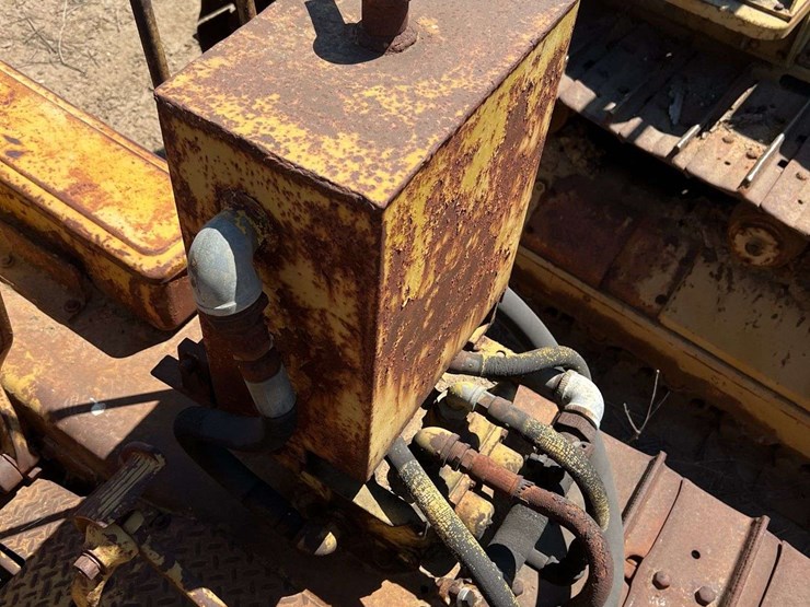 caterpillar-d8-image-26