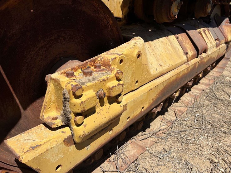 caterpillar-d8-image-80
