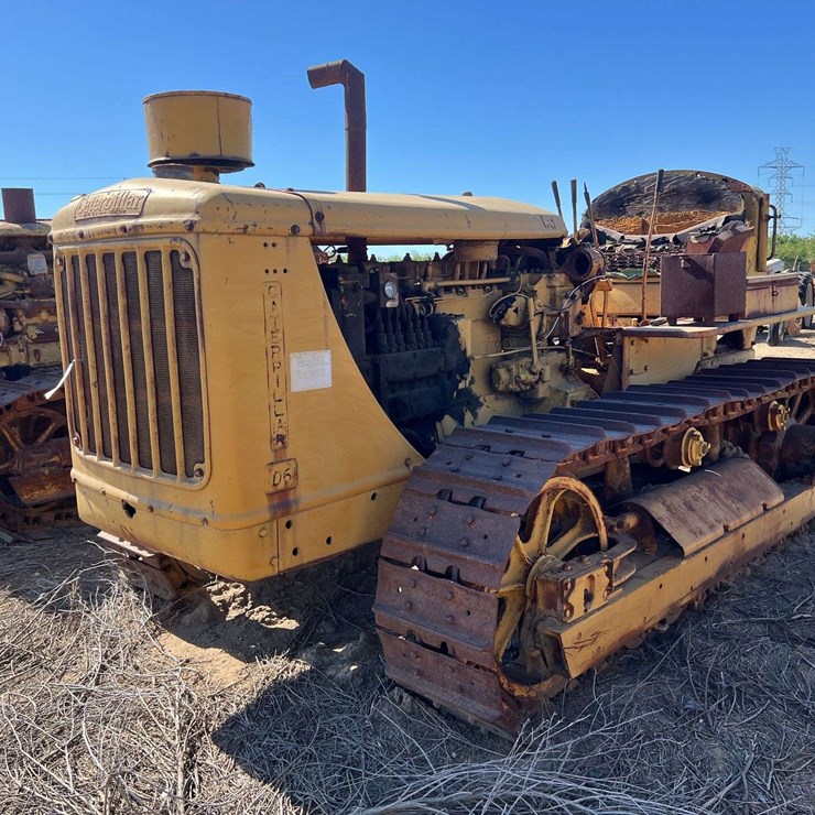 CATERPILLAR D6