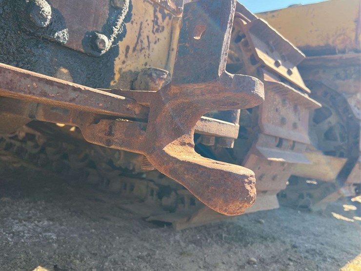 caterpillar-d4-image-21