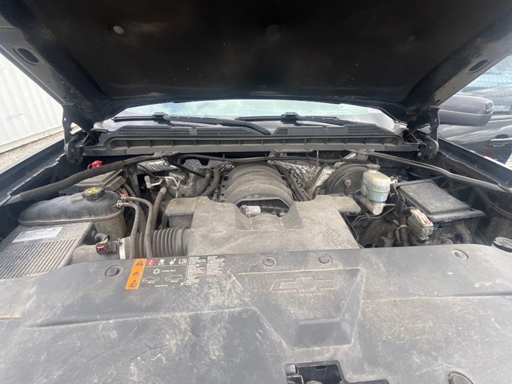 2018-chevrolet-silverado-1500-lt-image-12