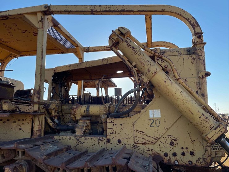 caterpillar-d9g-image-12